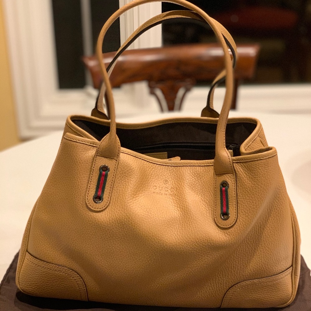 NWT 100% Authentic Gucci Leather Tote